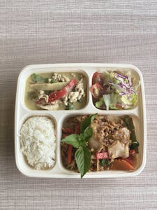 Order Special Lunch Combo food online from Noodle Wave store, Dallas on bringmethat.com