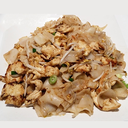 Order 80. Chicken Noodles food online from Rincome Restaurant store, Northridge on bringmethat.com