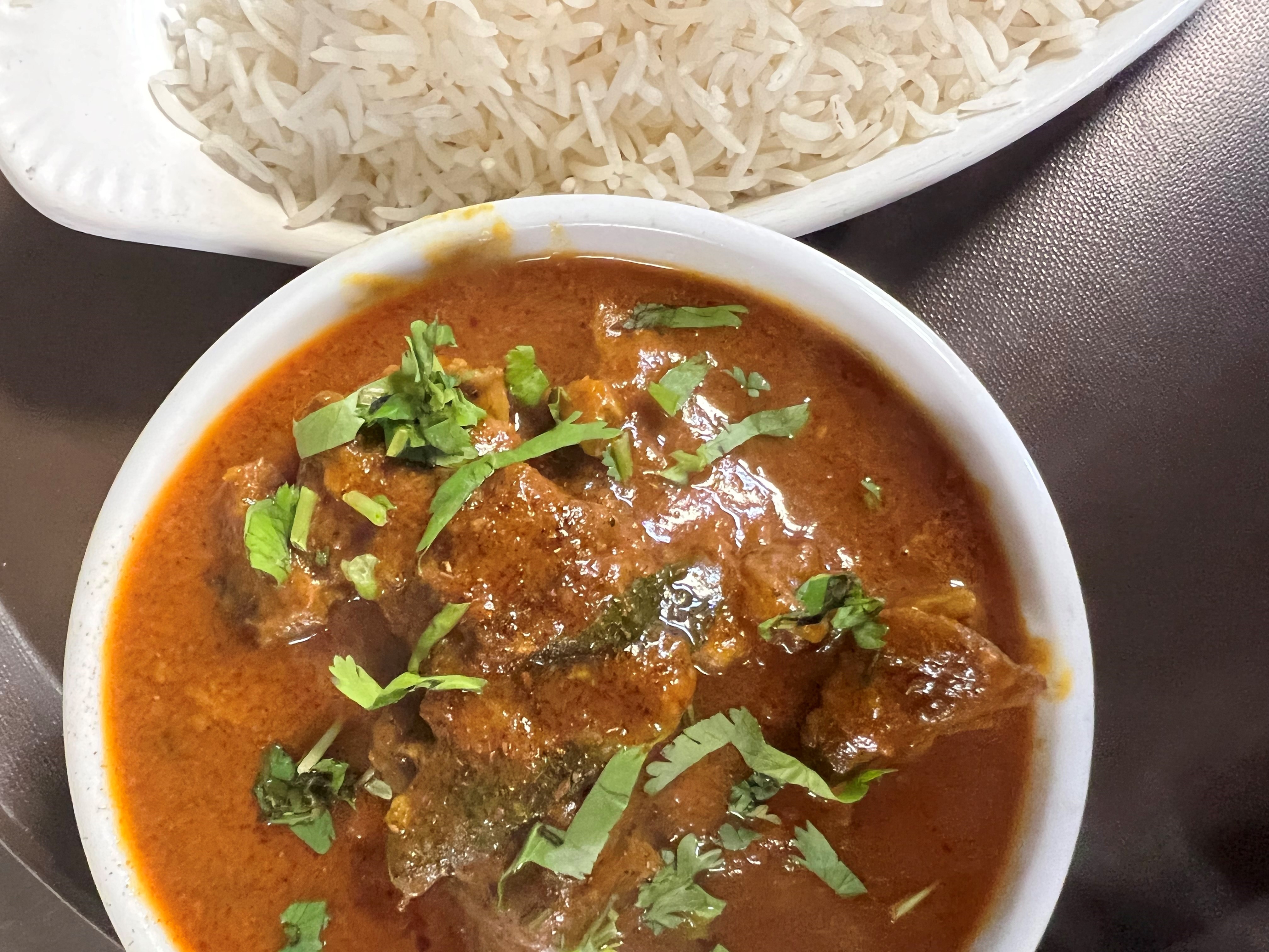 Order Goat Curry food online from Best of India store, Nashville on bringmethat.com