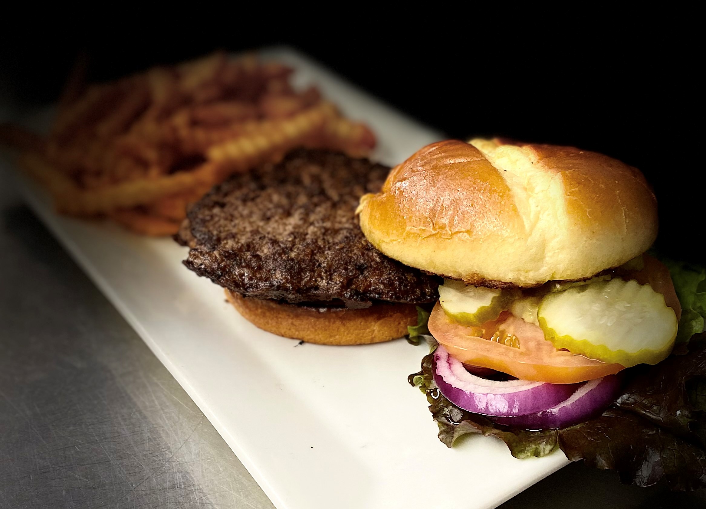 Order Grille 100 Burger food online from Verde Lounge store, Sioux Falls on bringmethat.com