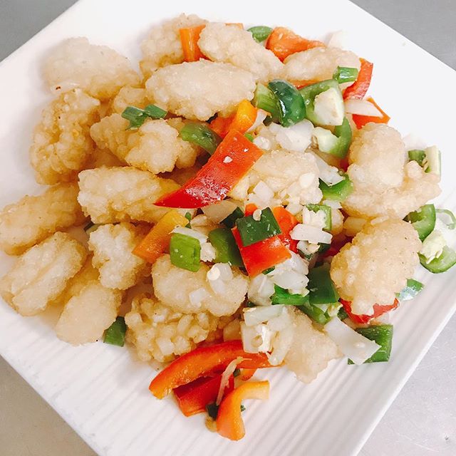 Order 335. Salt and Pepper Squid food online from Lao Sze Chuan store, Skokie on bringmethat.com