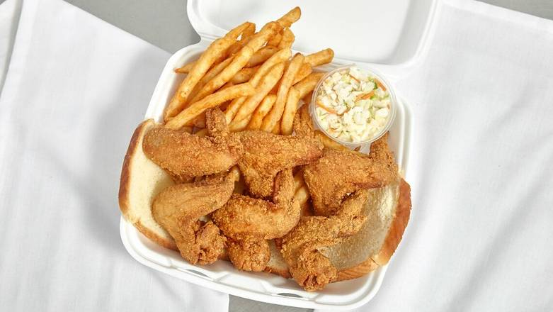 Order 6pc WINGS DINNER. food online from Hook Catch Seafood And Wings store, Baton Rouge on bringmethat.com