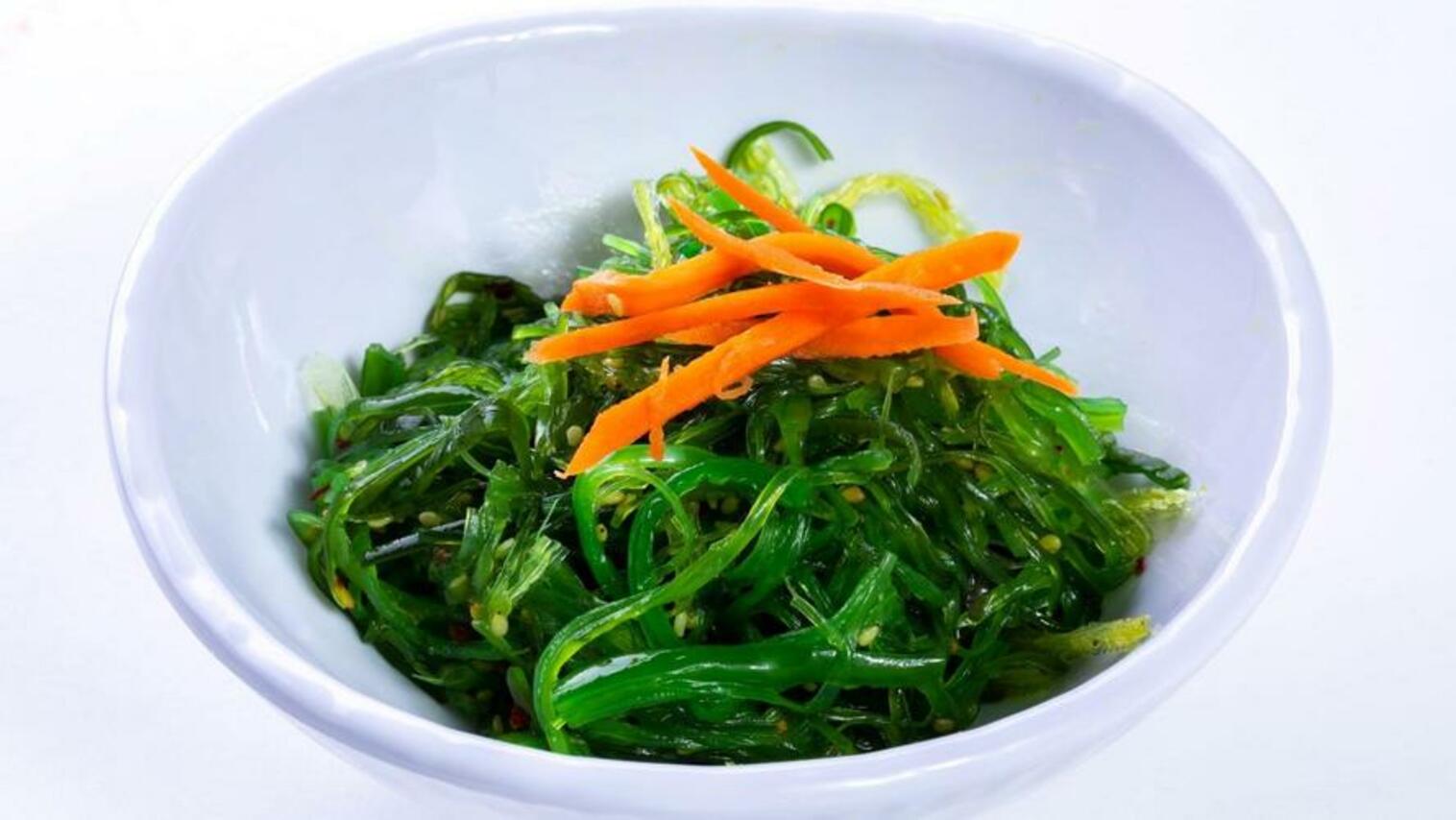 Order (g063) Seaweed Salad food online from Sushi Stop store, Los Angeles on bringmethat.com