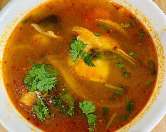 Order Tom Yum Soup food online from Hello Thai store, Chicago on bringmethat.com