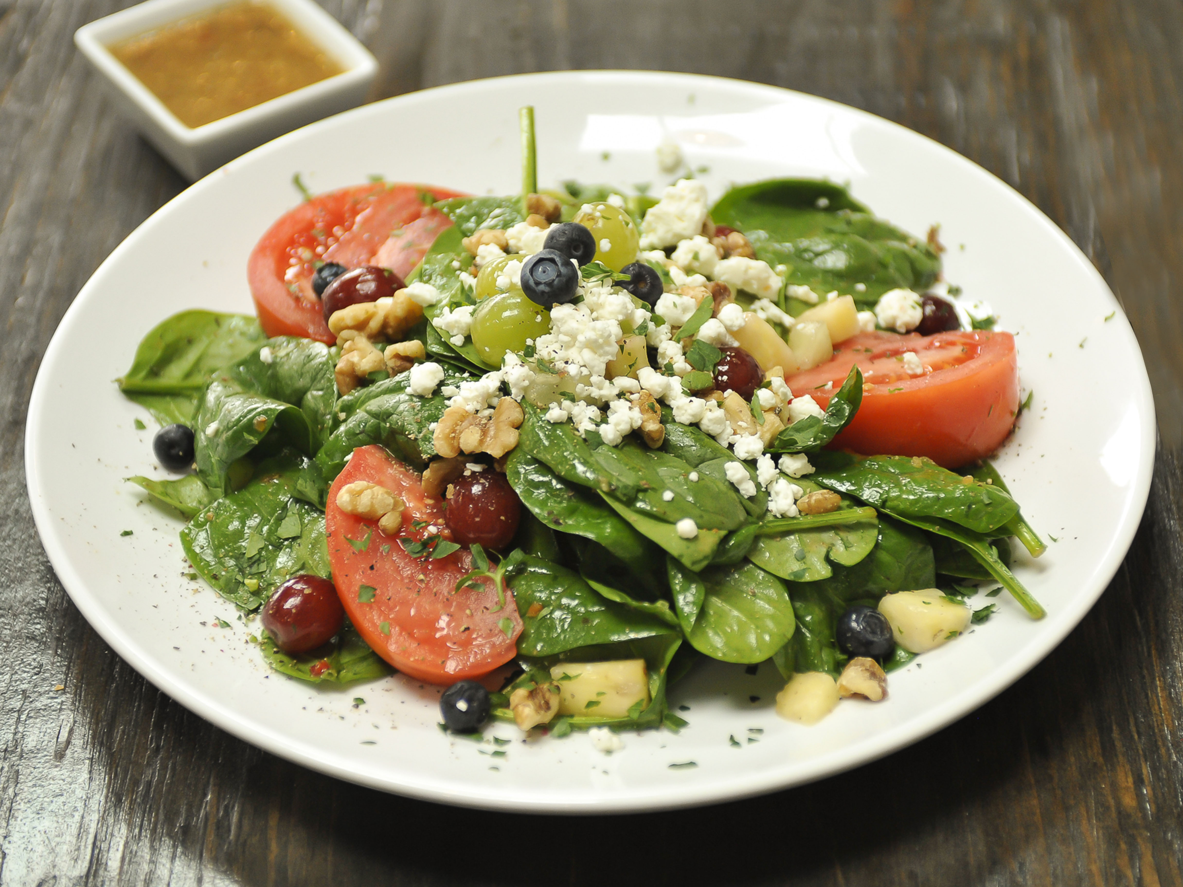 Order Spinach Salad food online from Eataliano Kitchen store, Atlanta on bringmethat.com