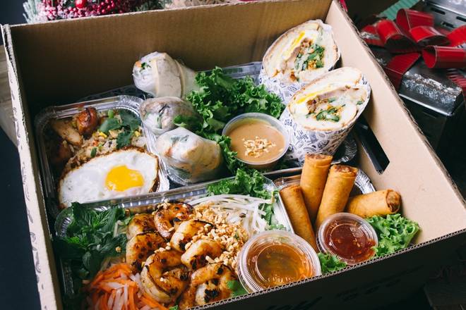 Order Small Feast (Serves ~3) food online from Roll Play Grill store, Vienna on bringmethat.com
