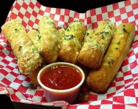 Order Breadsticks food online from Cuzino Family Kitchen store, Middletown on bringmethat.com