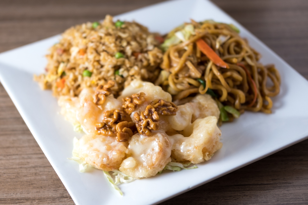 Order Honey Glazed Walnut Shrimp Dinner Combo food online from Golden Dragon store, Elk Grove on bringmethat.com