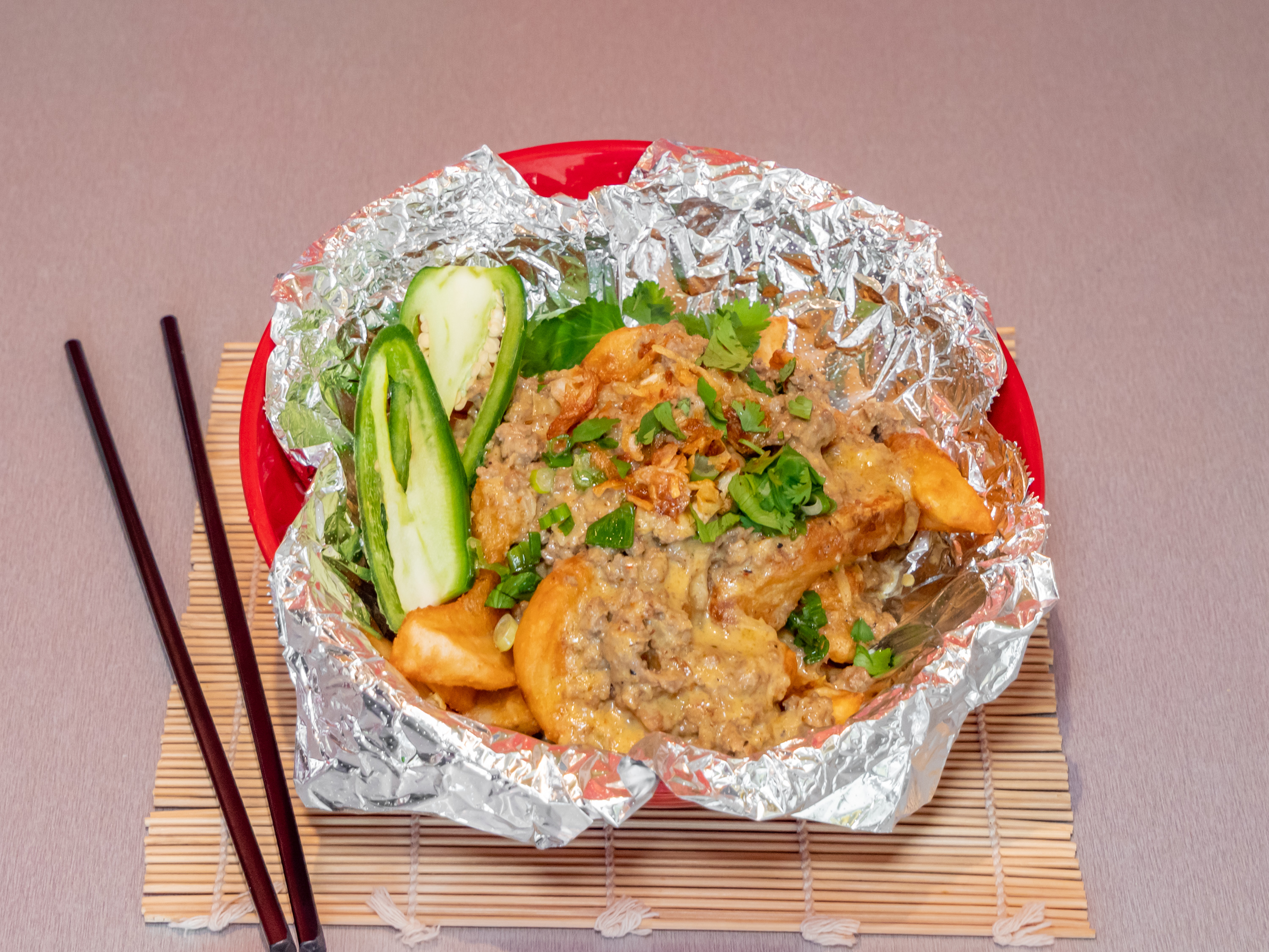 Order Beef Curry Fries  food online from Roostar Vietnamese Grill store, Houston on bringmethat.com