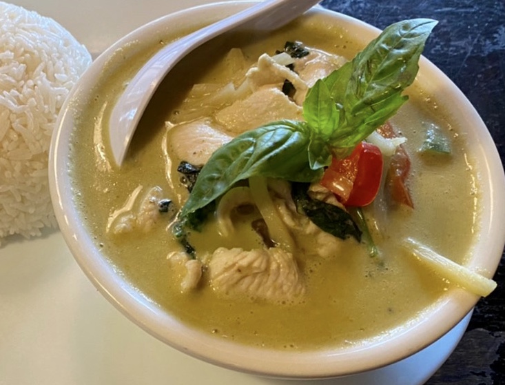 Order Thai Green Curry food online from Little Thai Kitchen store, Greenwich on bringmethat.com
