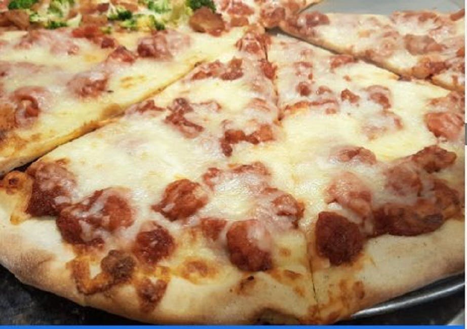 Order BBQ Chicken Pizza Slice - Slice food online from Lunetta pizza store, New York on bringmethat.com