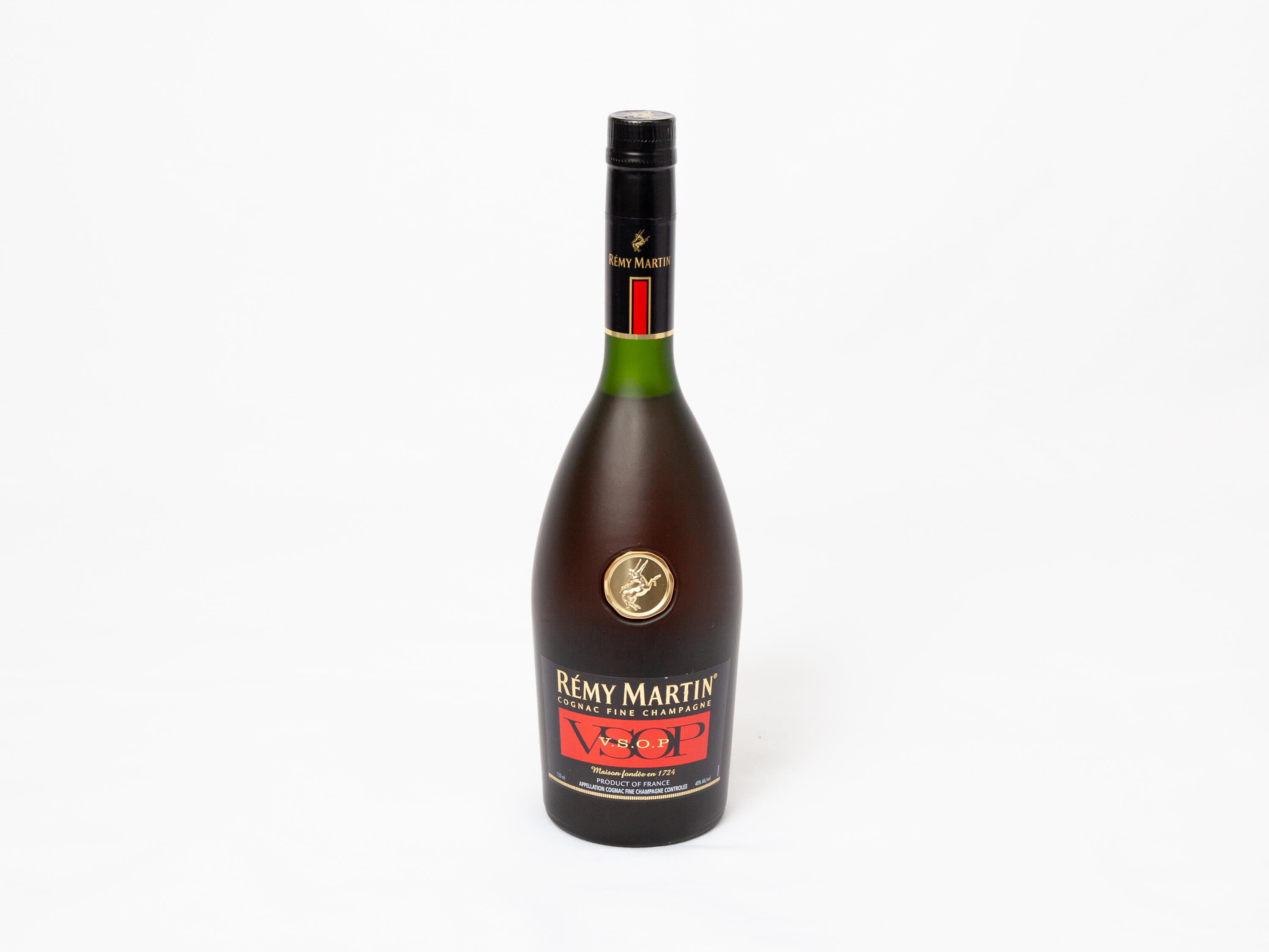 Order 750 ml Remy Martin Vsop Cognac food online from Bucktown Food And Liquor store, Chicago on bringmethat.com