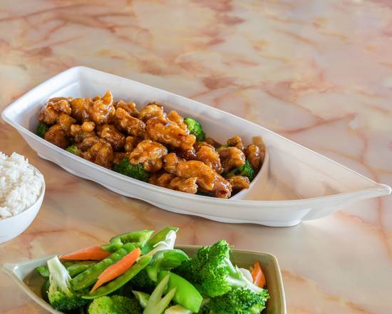Order General Tso's Chicken food online from New China Cafe store, Moline on bringmethat.com