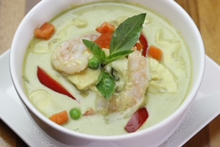 Order Green Curry food online from Thai Gulf store, San Diego on bringmethat.com