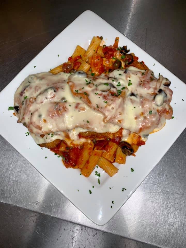 Order Chicken Parmigiana - Chicken Dishes food online from Frank's Pizza store, Hopatcong on bringmethat.com
