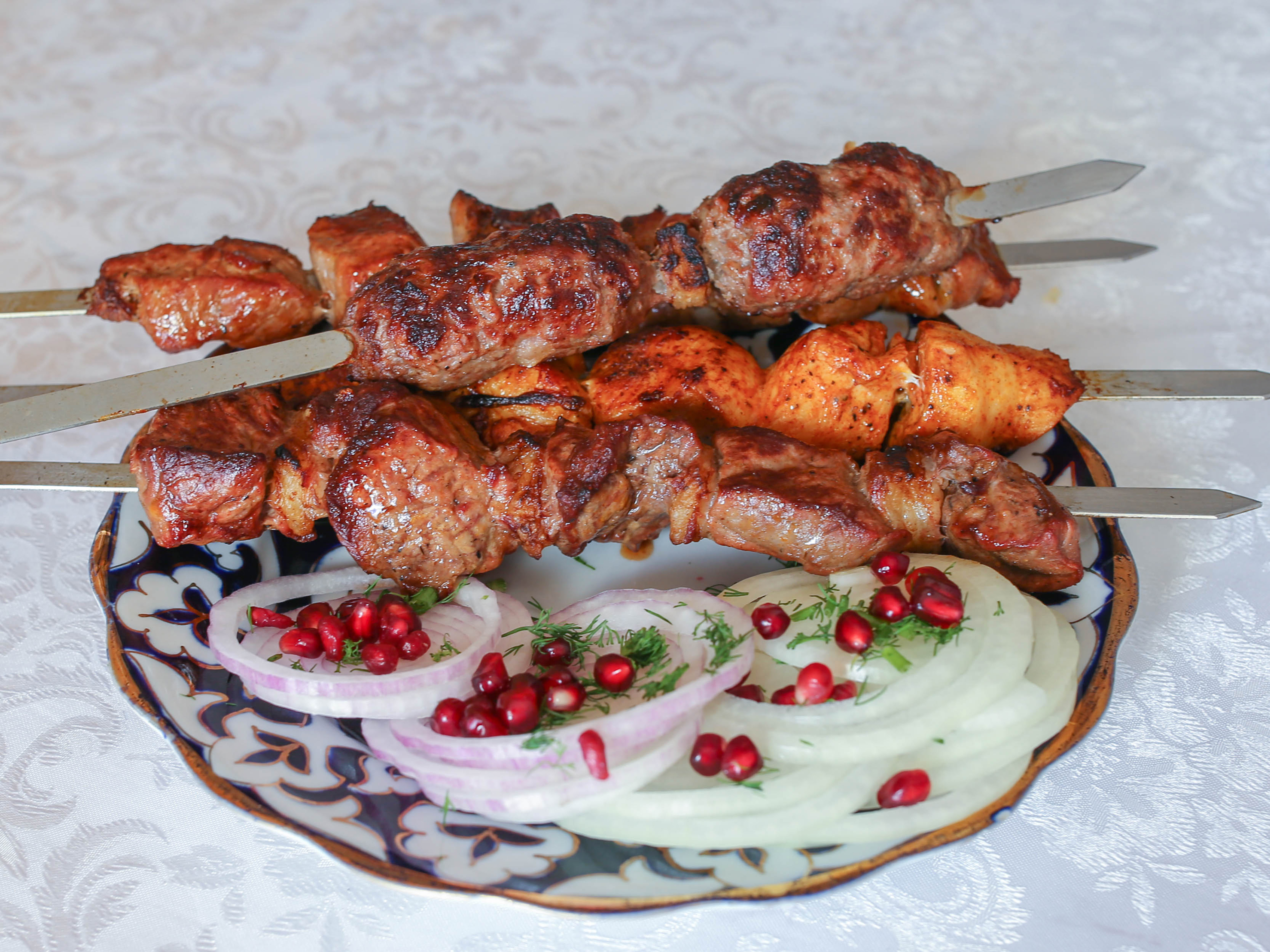 Order Chicken Shish Kebab Meal food online from Samarkand Restaurant store, Denver on bringmethat.com