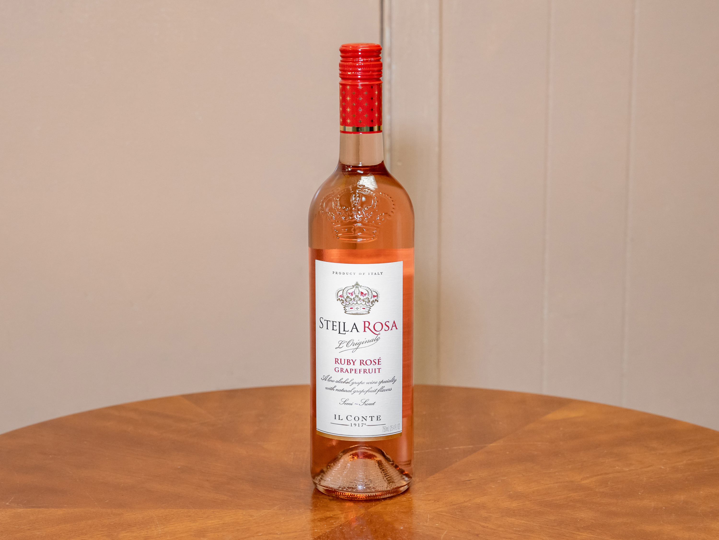 Order Stella Rose Ruby Rose Grapefruit, 750 ml. Wine food online from Jose's Wines & Liquors store, Valley Cottage on bringmethat.com