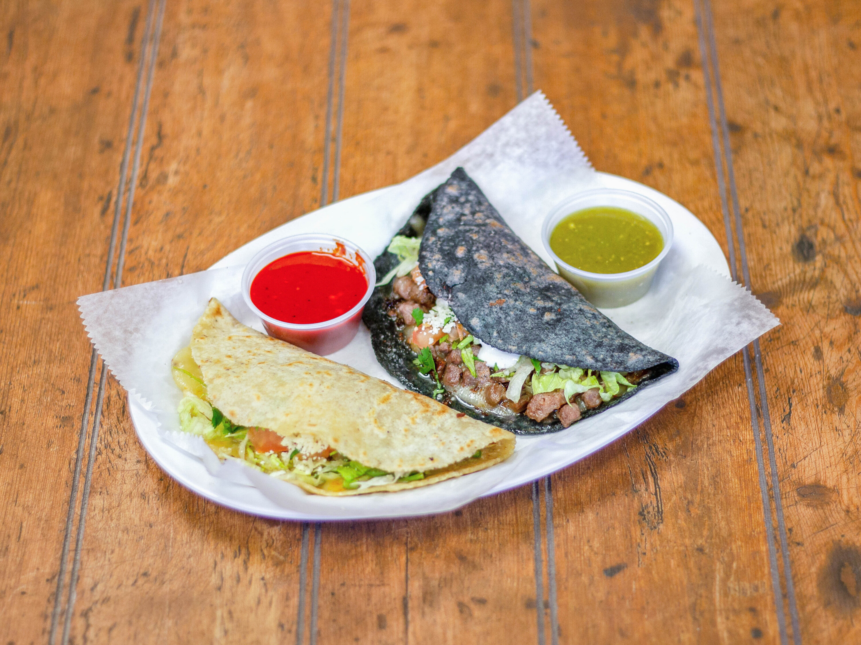 Order 3 Quesadillas Dinner Plate food online from Los Gamas store, Chicago on bringmethat.com