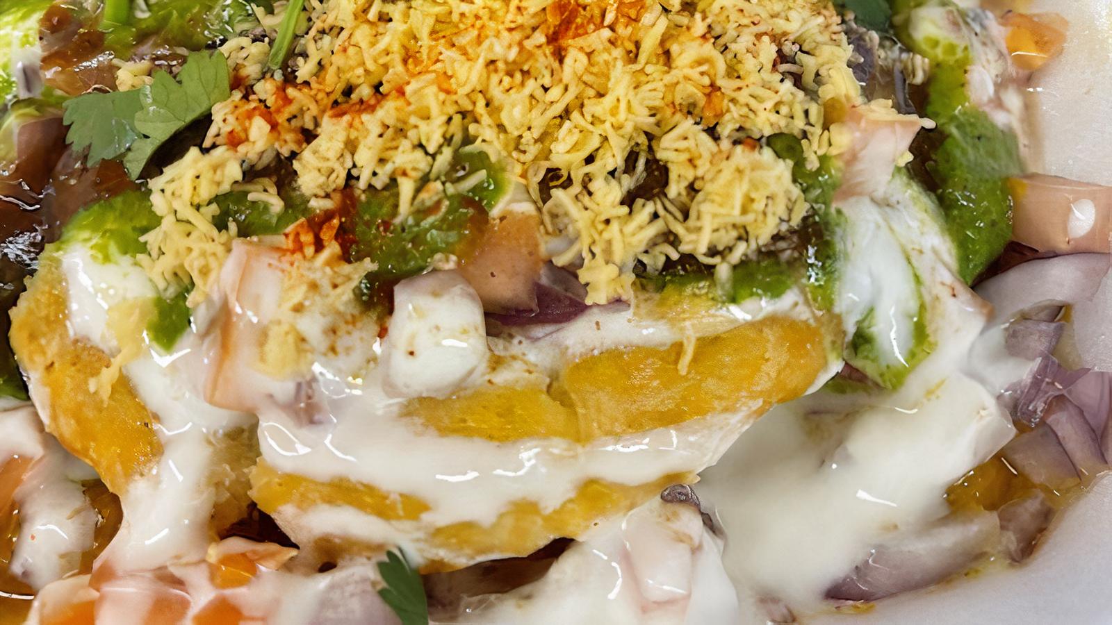 Order Aloo Tikki Chaat food online from Indian Cafe store, East Moline on bringmethat.com