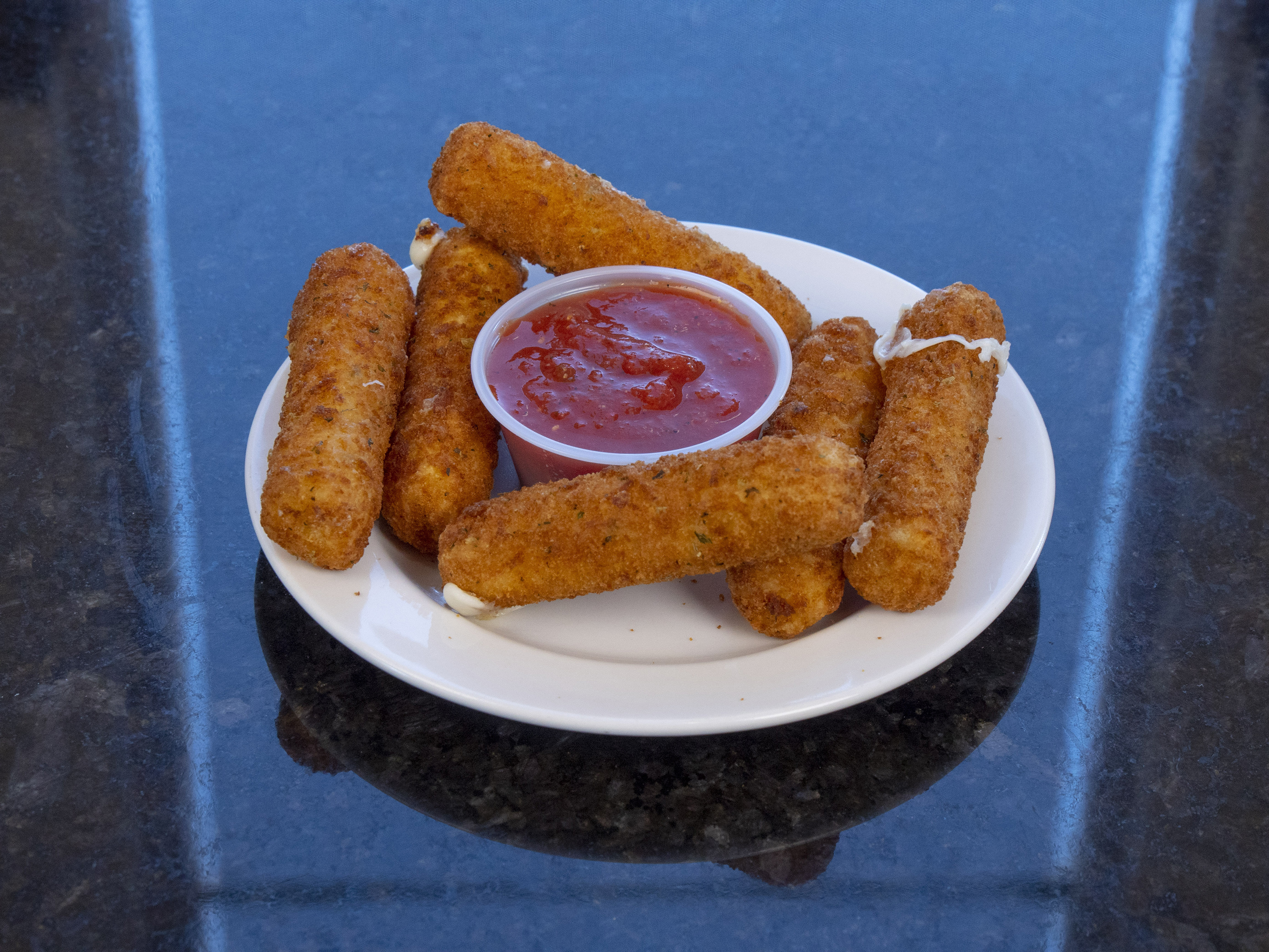 Order Mozzarella Cheese Sticks food online from Gus New York Pizza store, Glendale on bringmethat.com