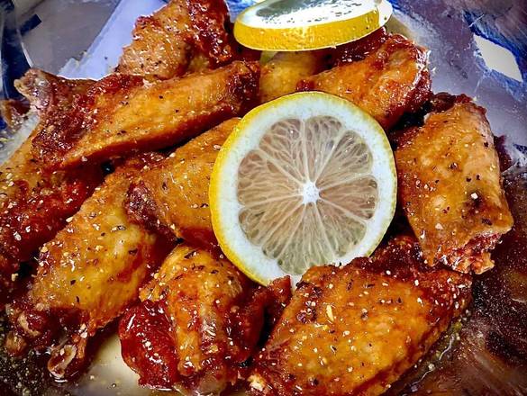 Order Honey Lemon Pepper Wing (10 pcs) food online from Florence Crab House store, Florence on bringmethat.com