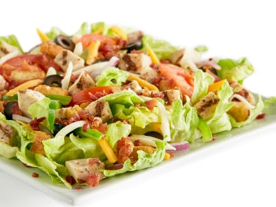 Order Chicken Bacon Ranch Salad - Salad food online from Pizza Guys store, Santa Rosa on bringmethat.com