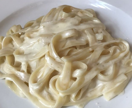 Order Fettuccini Alfredo Lunch food online from Pino Cucina store, Ladera Ranch on bringmethat.com
