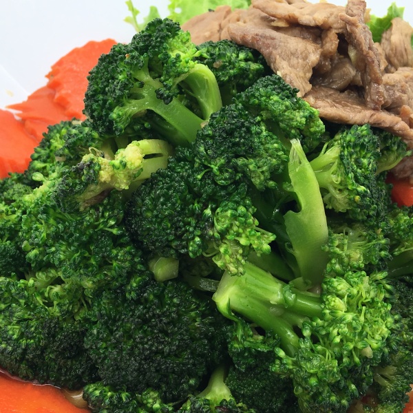 Order 69. Beef Broccoli food online from Flavors of Thai store, Los Angeles on bringmethat.com