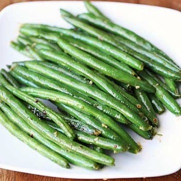 Order Sauteed Green Beans with Garlic food online from Rice And Curry store, Ambler on bringmethat.com