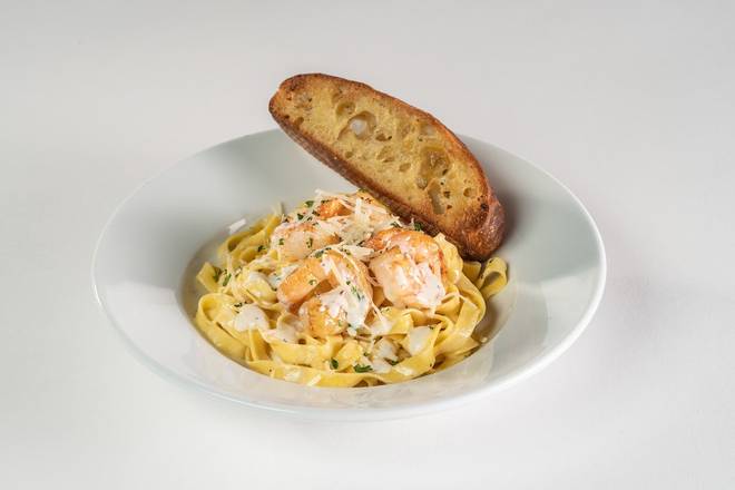 Order SHRIMP PASTA (HalfPortion) food online from Glory Days Grill store, Hunter Mill on bringmethat.com