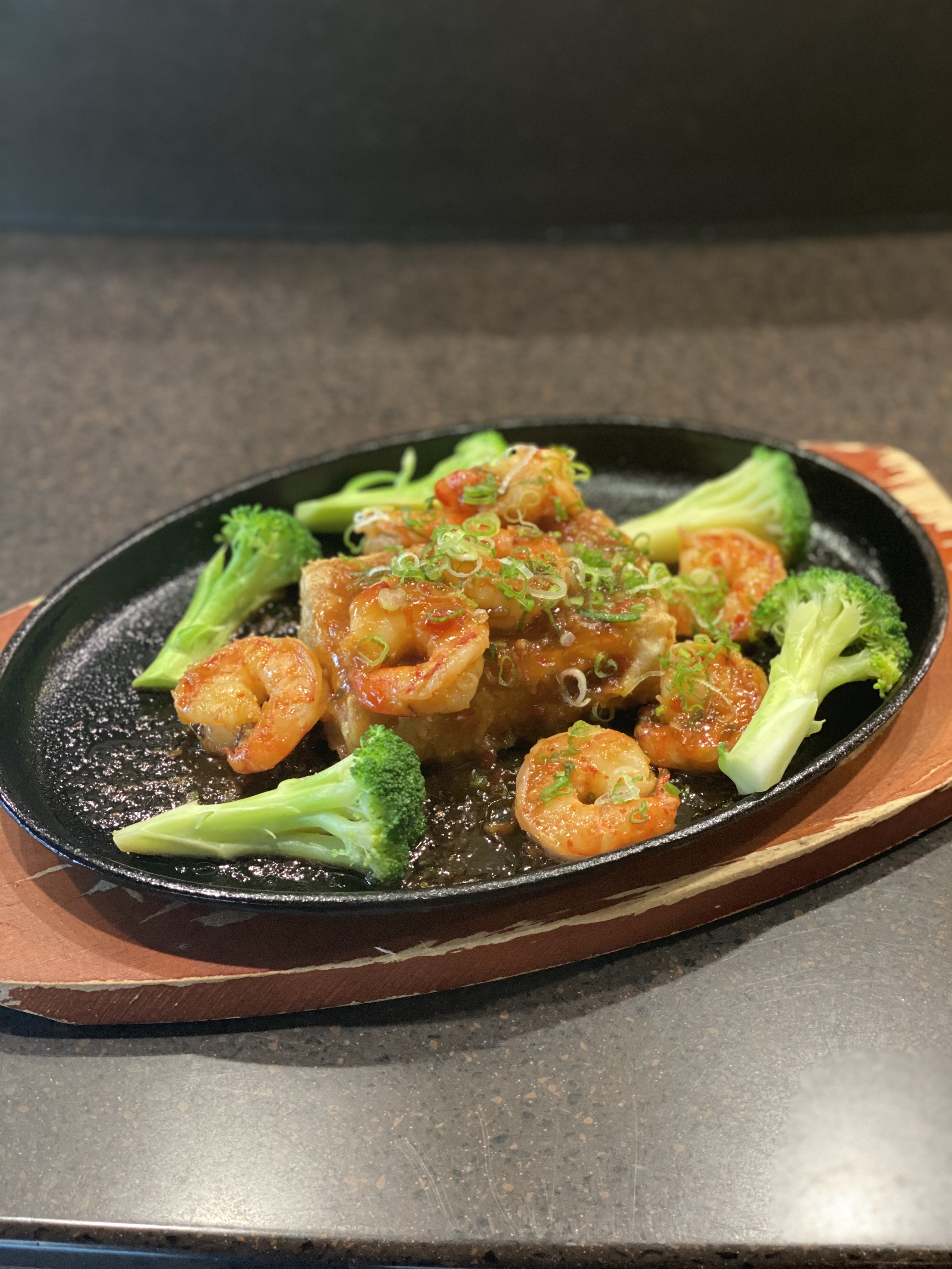 Order Lava Shrimp food online from Kanpai Japanese Sushi Bar &amp; Gril store, Santa Monica on bringmethat.com