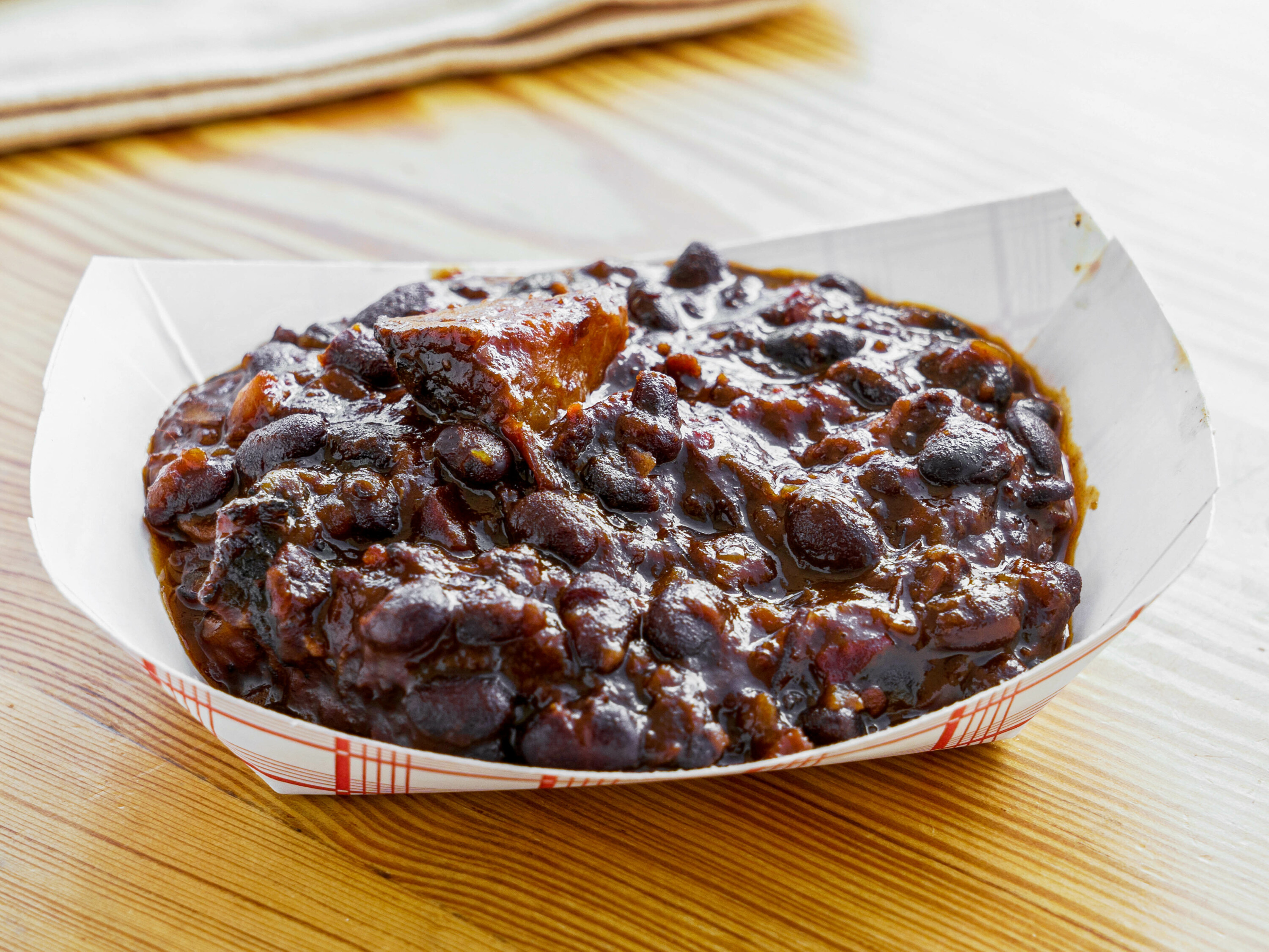 Order Spicy Honey Baked Black Beans food online from Batesy's BBQ store, Queens on bringmethat.com