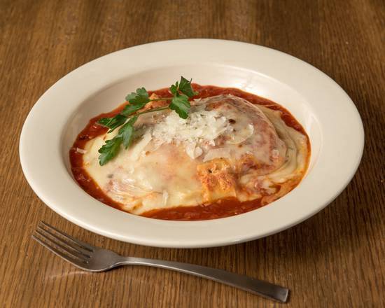 Order Homemade Baked Lasagna Full Dinner food online from D'agostino's Pizza And Pub store, Chicago on bringmethat.com
