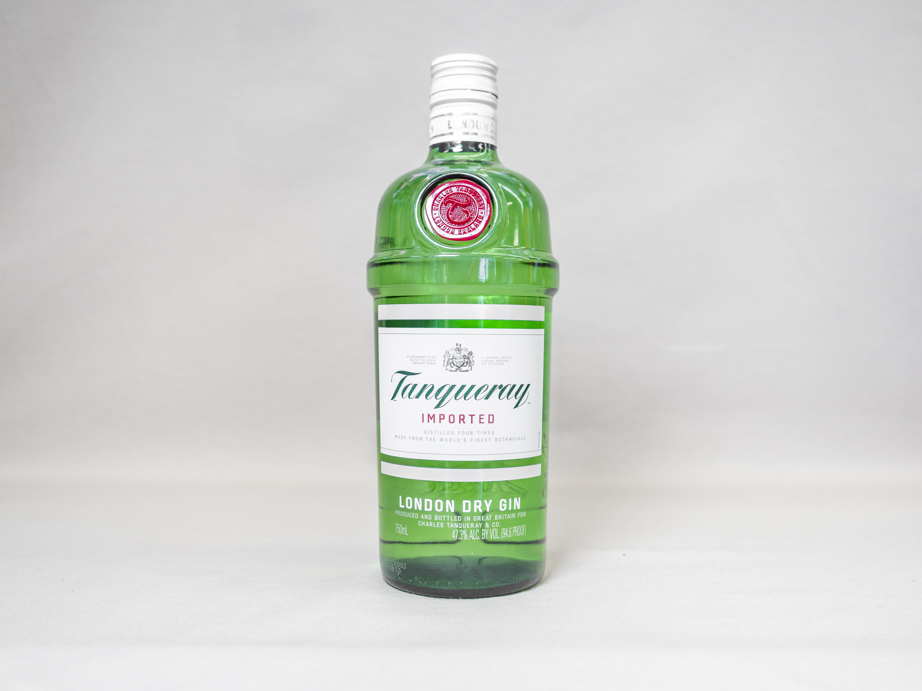 Order 750 ml. Tanqueray Gin  food online from Maplewood Market & Liquors store, San Jose on bringmethat.com