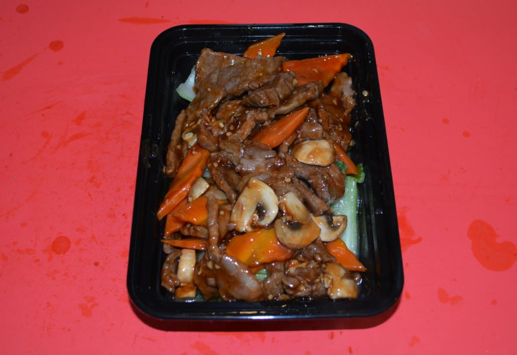 Order AC2. Chinese Baby Bok Choy Beef food online from Canton Express store, Plano on bringmethat.com