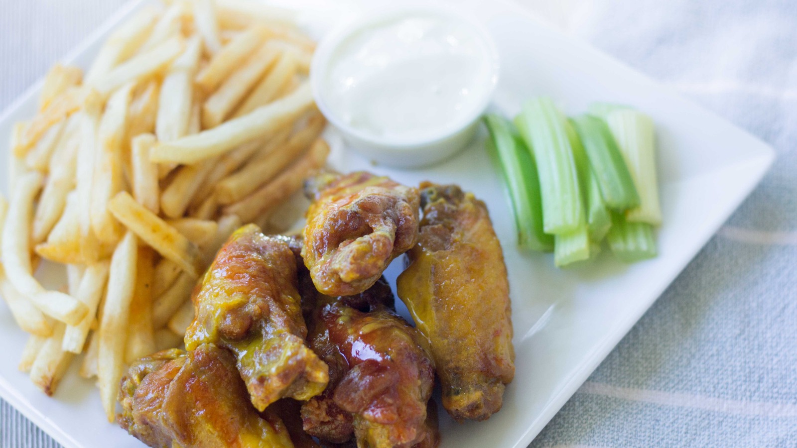 Order 20 or 15 Wings food online from Chex Grill & Wings store, Charlotte on bringmethat.com