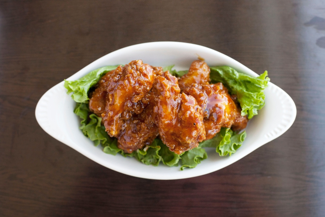 Order Honey BBQ Wings food online from Slaters 50/50 store, Fresno on bringmethat.com