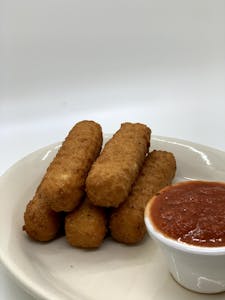 Order MOZZARELLA STICKS WITH MARINARA SAUCE food online from Millers Country Kitchen store, Middletown on bringmethat.com