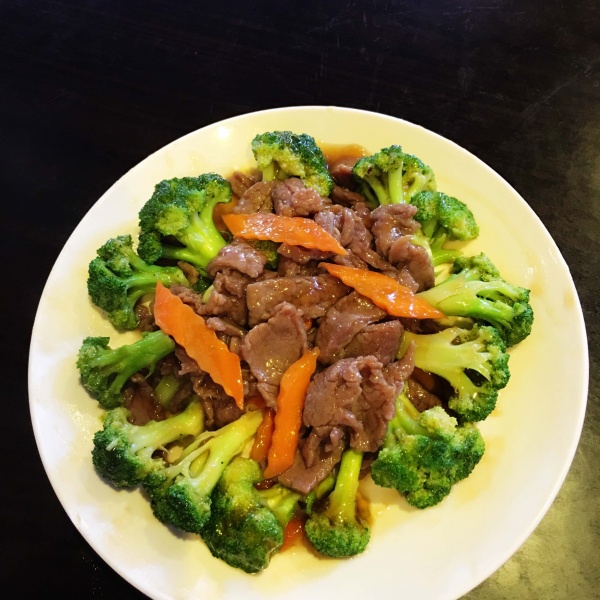 Order R6. Broccoli Beef food online from Little Szechuan store, San Francisco on bringmethat.com