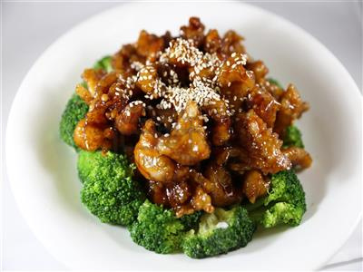 Order Sesame Chicken food online from MingHin Cuisine - South Loop store, Chicago on bringmethat.com