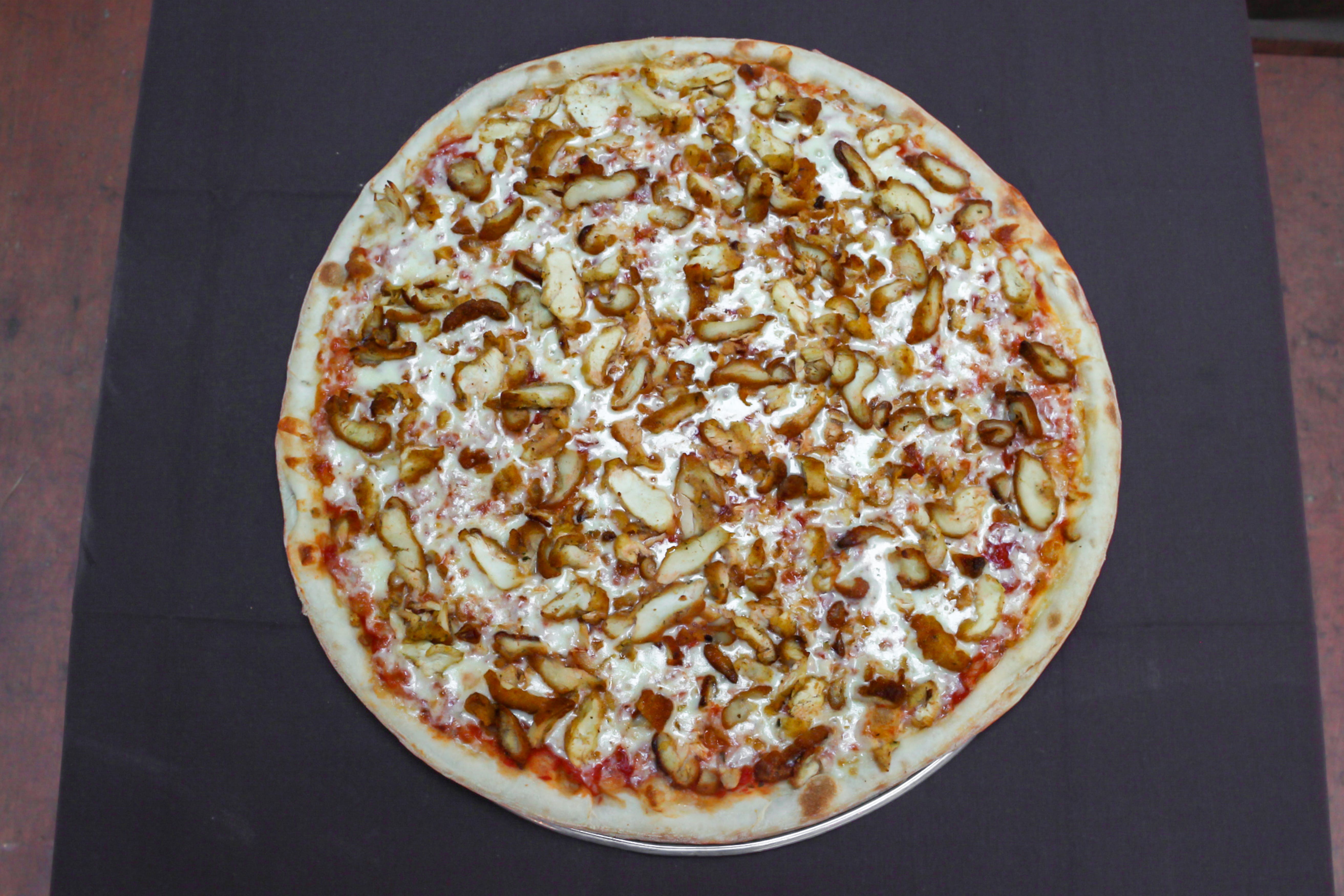 Order Chicken Cutlet Pizza - Small food online from Delizia 92 restaurant & pizza store, New York on bringmethat.com