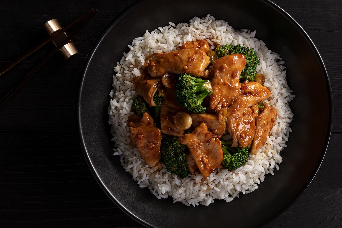 Order GF Ginger Chicken with Broccoli Bowl food online from P.F. Changs China Bistro store, Dublin on bringmethat.com