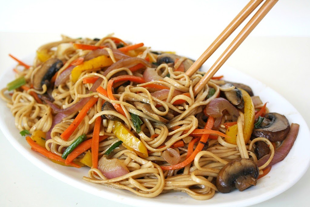 Order Veggie LoMein/ Noodles food online from Tandoori Restaurant store, Villa Park on bringmethat.com