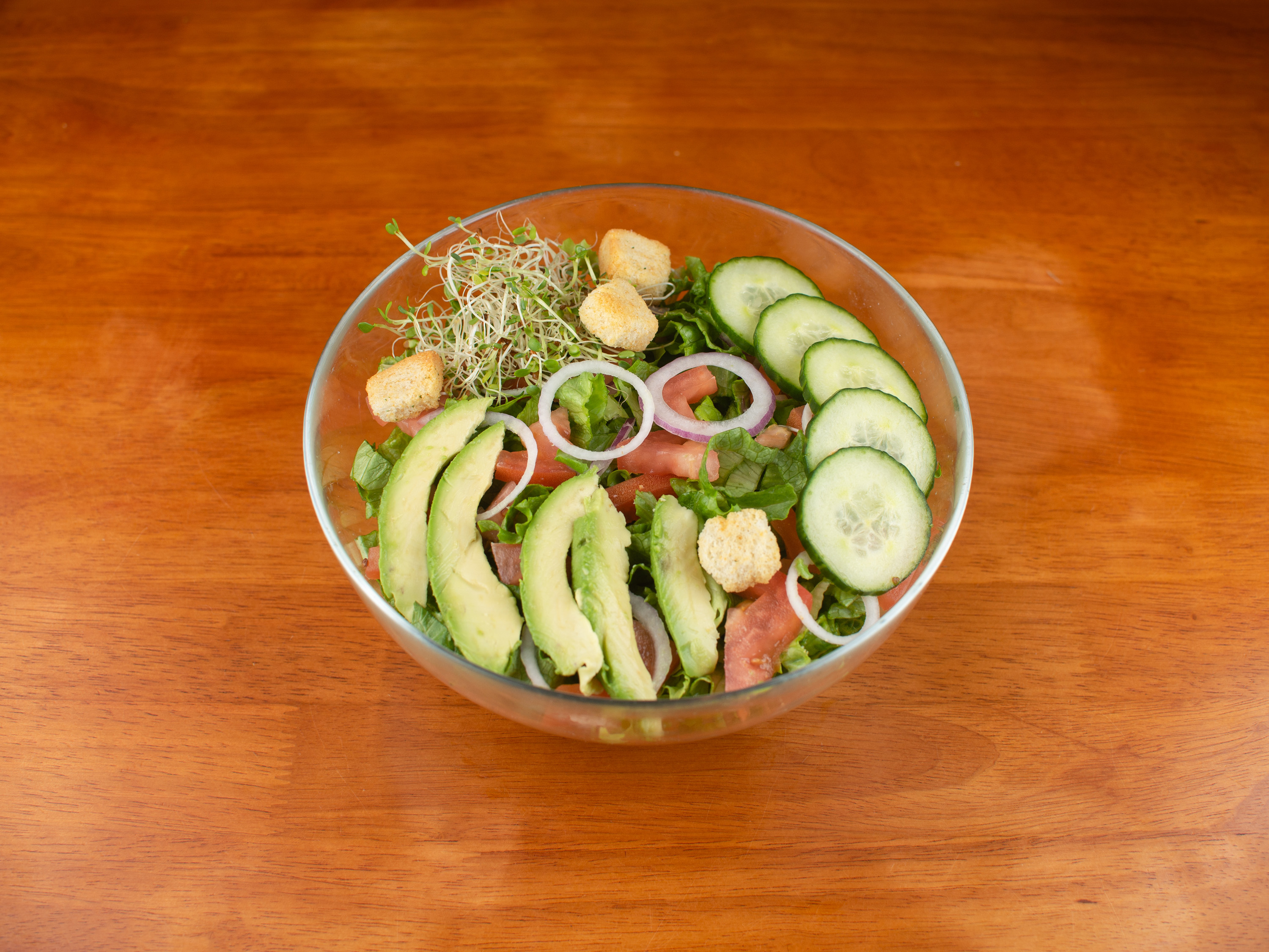 Order Garden Veggie Salad food online from Bobby Bagel Cafe store, Herndon on bringmethat.com