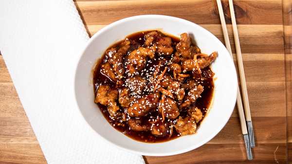 Order Sesame Chicken food online from Kit Takee-Outee store, Tulsa on bringmethat.com