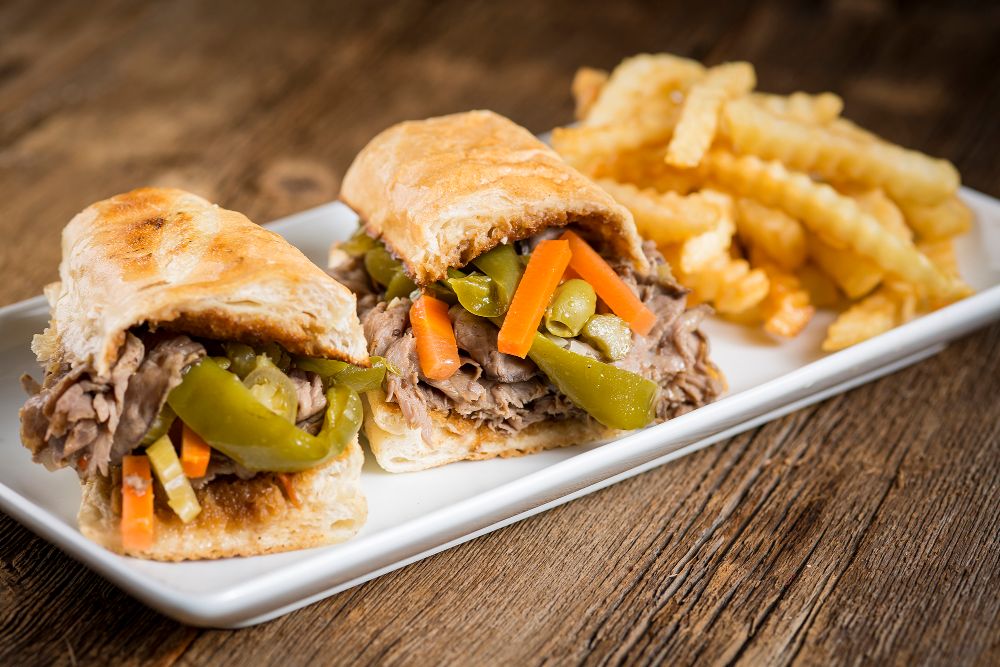 Order 3. Italian Beef All Day Special food online from Rosati's Pizza store, Schaumburg on bringmethat.com