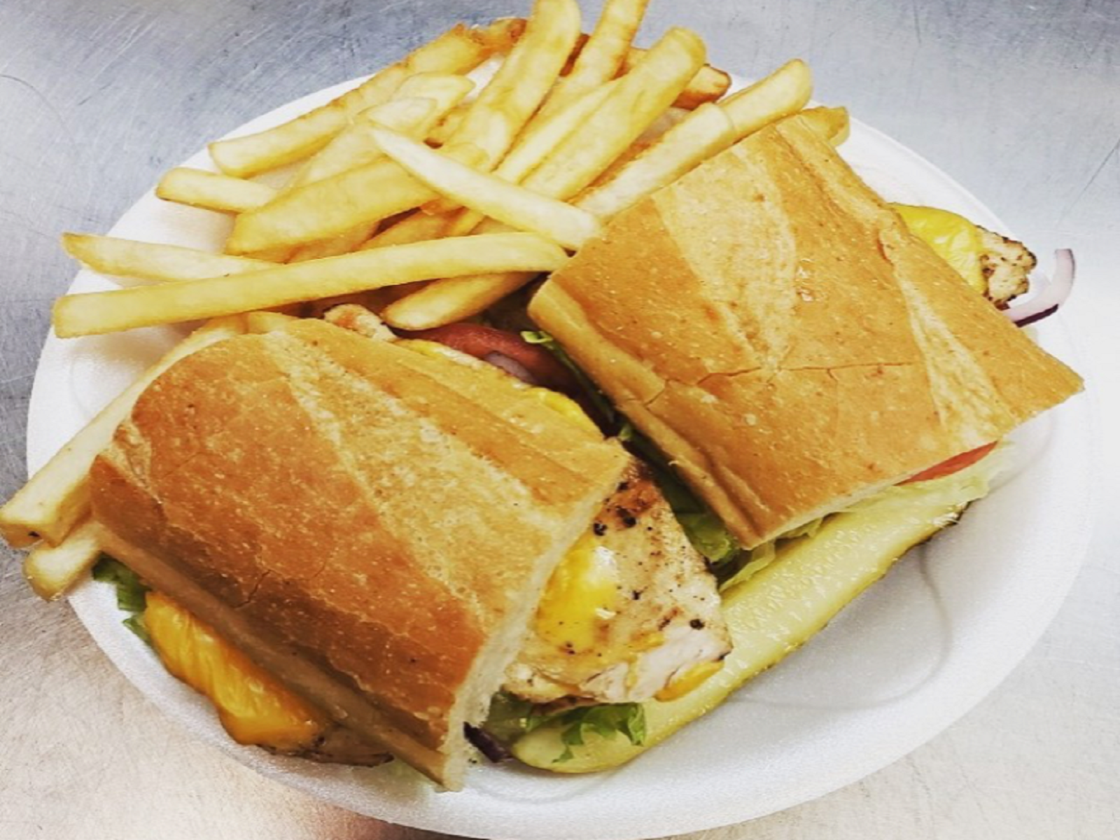 Order Grilled Chicken Sandwich and Fries food online from Annetti's Pizzeria store, Norridge on bringmethat.com