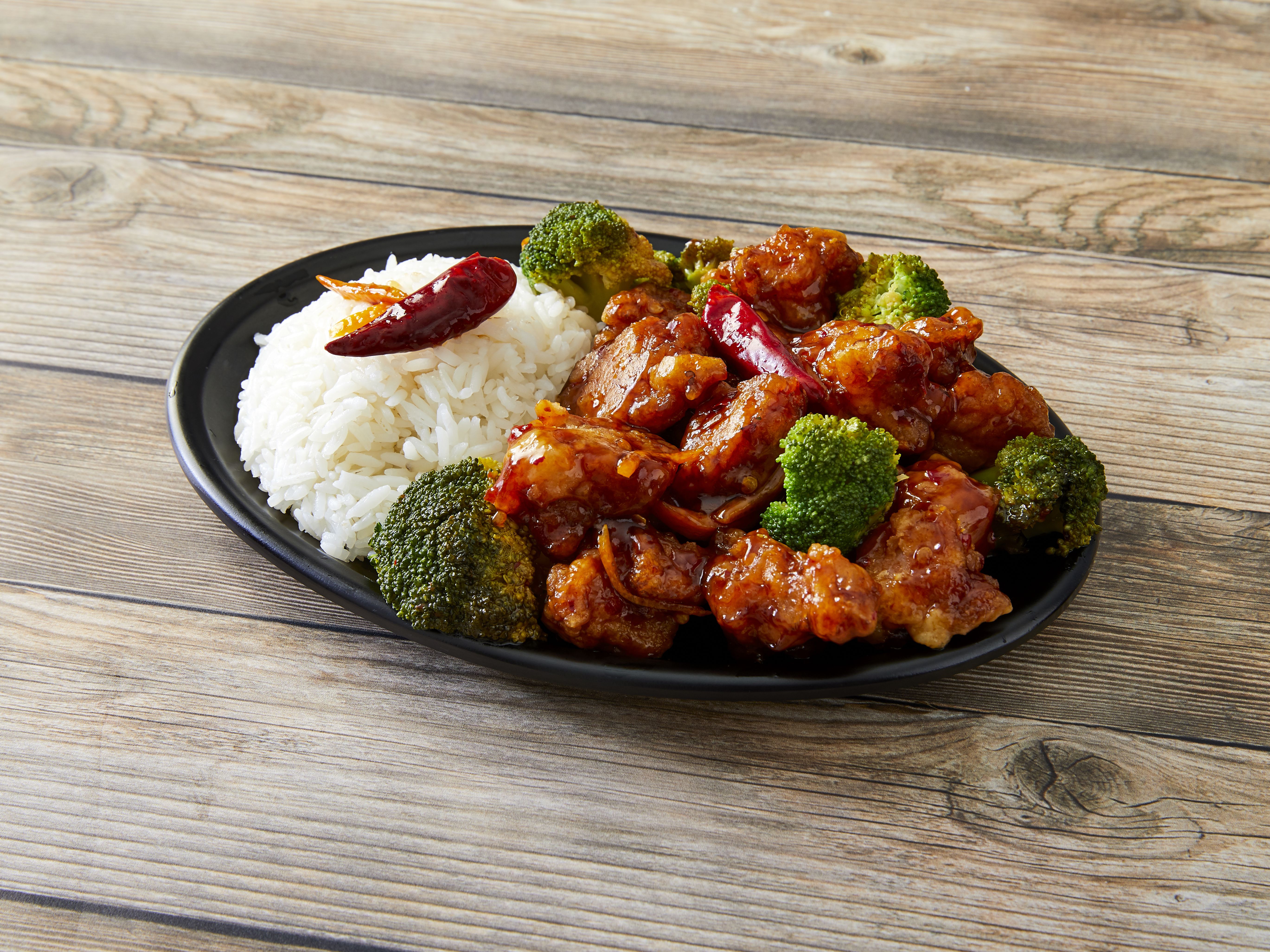 Order Orange Chicken food online from En lai asian grill store, Chicago on bringmethat.com