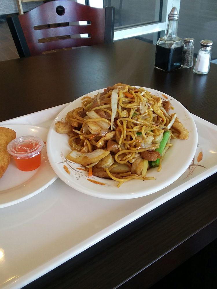 Order N4. House Special Lo Mein food online from Happy Wok store, Livonia on bringmethat.com