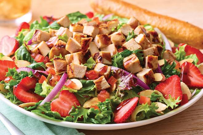 Order Strawberry Balsamic Chicken Salad food online from Applebee store, Kennessaw on bringmethat.com